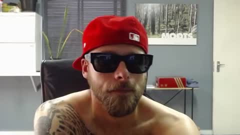 JamesJan van Rebel online show from December 7, 3:36 pm