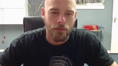 JamesJan van Rebel online show from December 6, 5:58 am