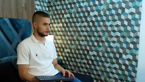  Joao online show from May 31, 2:10 am