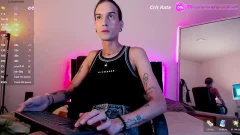 Joa Isaza     online show from October 20, 12:59 am