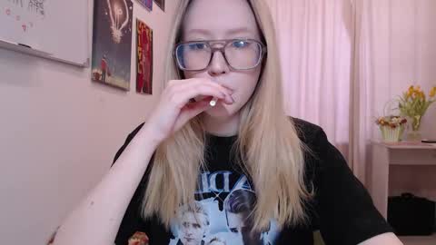 joan_kiss online show from March 16, 12:42 pm