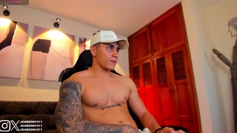 joan_soto online show from April 16, 2:39 pm