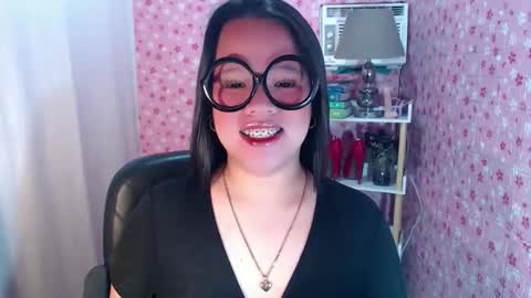 Joana online show from December 20, 9:55 pm