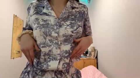 Adel online show from January 5, 6:33 pm