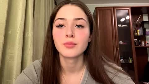 Adel online show from March 18, 7:42 pm