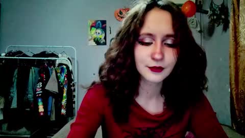 Joannatompson online show from November 30, 10:17 pm