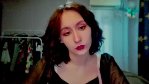 Joannatompson online show from June 11, 2:53 am