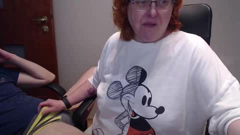 Snapshot of joannaandneighbour chatting on February 12, 7:13 pm Joanna and Greg online show from February 12, 7:13 pm