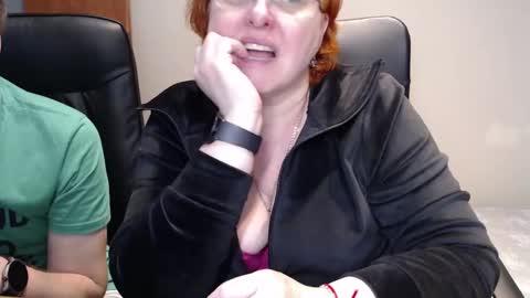 Snapshot of joannaandneighbour chatting on February 22, 8:40 am Joanna and Greg online show from February 22, 8:40 am
