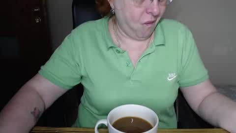 Snapshot of joannaandneighbour chatting on February 27, 9:18 am Joanna and Greg online show from February 27, 9:18 am