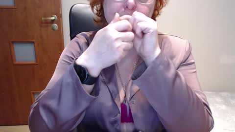 Snapshot of joannaandneighbour chatting on March 10, 12:06 pm Joanna and Greg online show from March 10, 12:06 pm