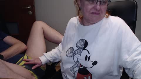 Snapshot of joannaandneighbour chatting on February 7, 5:51 pm Joanna and Greg online show from February 7, 5:51 pm