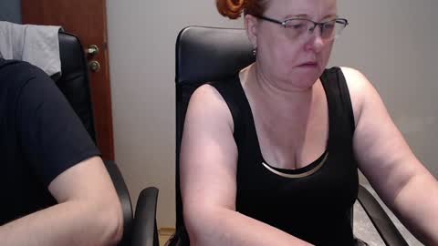 Snapshot of joannaandneighbour chatting on January 18, 8:41 am Joanna and Greg online show from January 18, 8:41 am