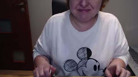 Snapshot of joannaandneighbour chatting on February 15, 12:11 pm Joanna and Greg online show from February 15, 12:11 pm