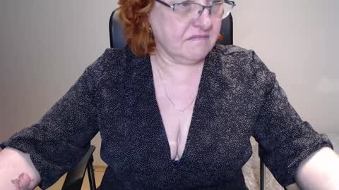 Snapshot of joannaandneighbour chatting on January 29, 9:55 am Joanna and Greg online show from January 29, 9:55 am