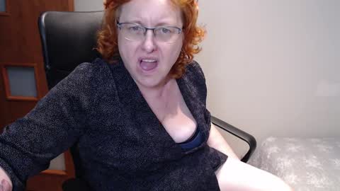 Snapshot of joannaandneighbour chatting on January 29, 2:21 pm Joanna and Greg online show from January 29, 2:21 pm