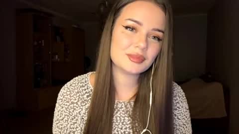 Elizabeth online show from December 15, 4:47 pm