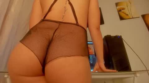 joanyo_brown online show from September 22, 2:48 am