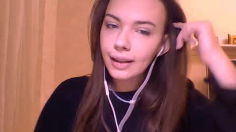 Jennifer online show from December 16, 5:41 pm