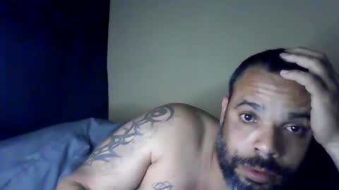 joelsantiagovazquez83 online show from September 16, 1:29 am