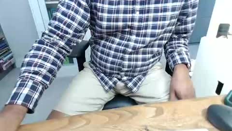 joeshades online show from April 27, 10:57 am