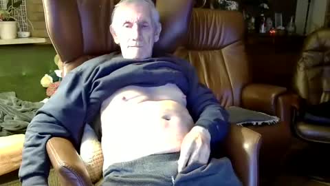 johan7 heet online show from January 1, 8:47 pm