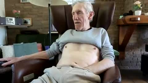 johan7 heet online show from April 23, 12:29 pm