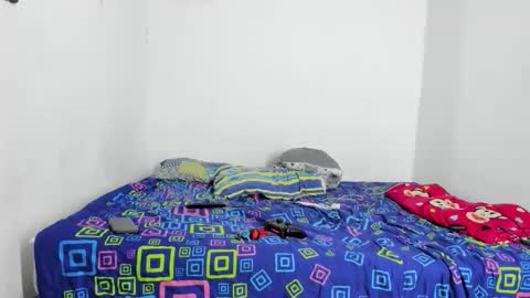 johan_and_antonella online show from October 19, 4:50 am