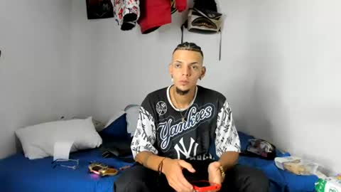 johan_and_antonella online show from July 5, 4:19 am