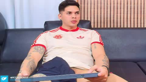 johan speitzer online show from March 27, 8:21 pm