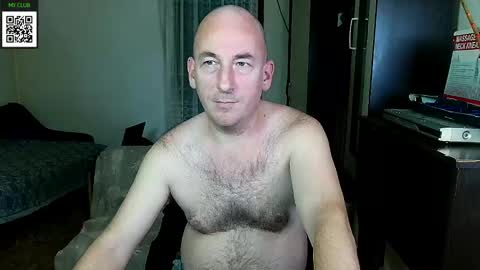 Snapshot of johanbarker chatting on December 28, 4:20 pm Johan online show from December 28, 4:20 pm
