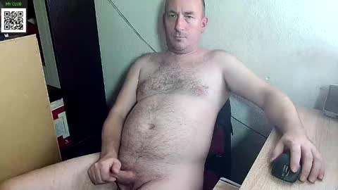 Snapshot of johanbarker chatting on February 25, 5:40 pm Johan online show from February 25, 5:40 pm