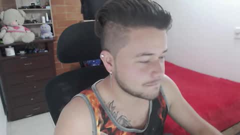 JOHAN independient model online show from February 16, 3:43 pm