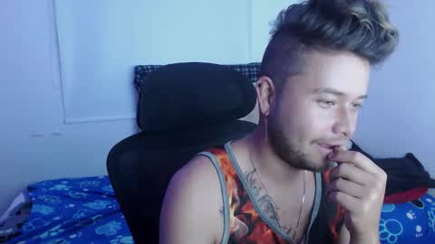 JOHAN independient model online show from September 17, 5:16 pm