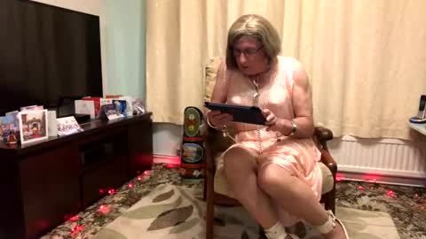 johanna_clayton_sissy online show from January 1, 5:55 pm