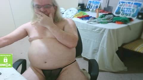 Snapshot of john_little_one chatting on February 14, 6:29 pm JOHN online show from February 14, 6:29 pm