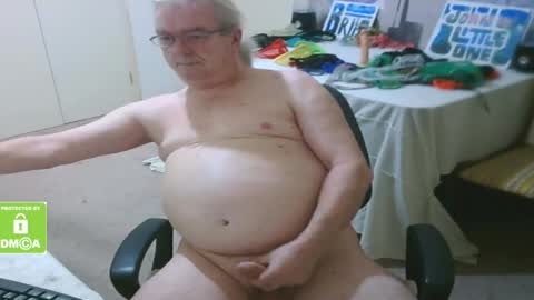 Snapshot of john_little_one chatting on February 12, 9:33 pm JOHN online show from February 12, 9:33 pm