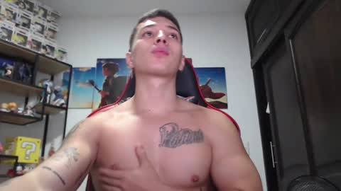 Snapshot of john_s117 chatting on January 20, 3:15 am JOHN online show from January 20, 3:15 am