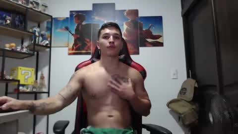 Snapshot of john_s117 chatting on January 23, 5:45 am JOHN online show from January 23, 5:45 am