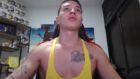 Snapshot of john_s117 chatting on January 24, 2:28 am JOHN online show from January 24, 2:28 am