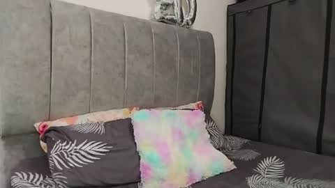 John Vichenso online show from December 17, 1:49 pm