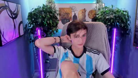 John online show from November 28, 8:16 pm