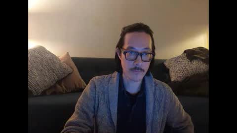 Johnee online show from October 24, 8:15 am