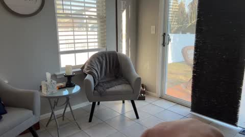 J online show from January 27, 8:49 pm