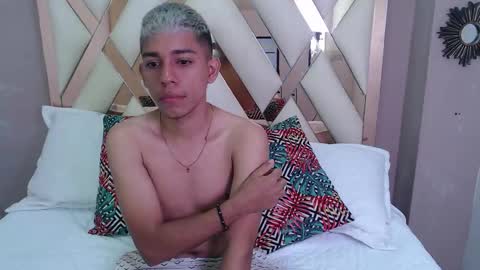 JOHNN MILLER online show from December 17, 7:20 pm