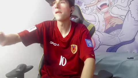 Snapshot of johnny_cagee chatting on February 6, 5:35 am johnny_cagee online show from February 6, 5:35 am