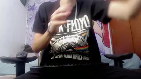 Snapshot of johnny_cagee chatting on February 1, 4:46 am johnny_cagee online show from February 1, 4:46 am