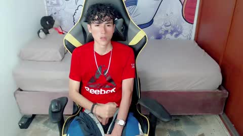 Snapshot of johnny_cagee chatting on January 21, 4:32 am johnny_cagee online show from January 21, 4:32 am
