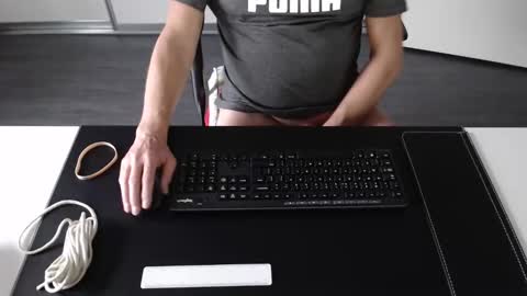 Johnny Walker13 online show from December 14, 2:00 pm