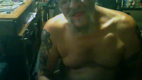 johnnyshung1 online show from October 3, 4:26 pm